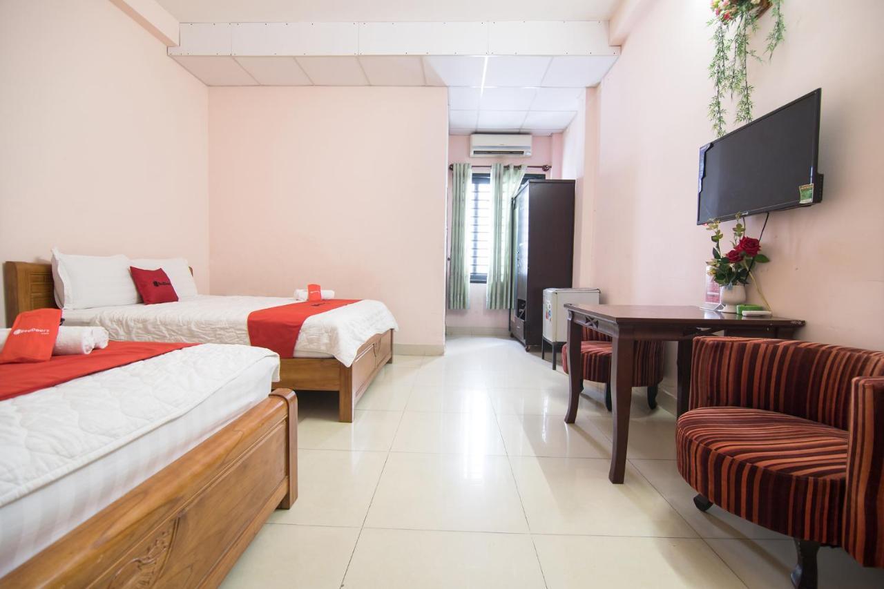 Reddoorz Plus Near Aeon Mall Tan Phu 2 Ho Şi Min Exterior foto