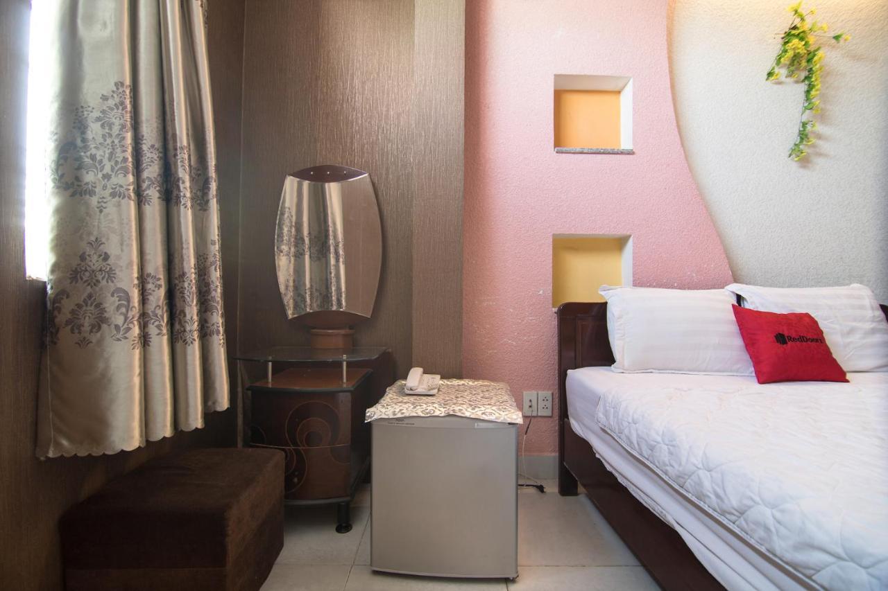 Reddoorz Plus Near Aeon Mall Tan Phu 2 Ho Şi Min Exterior foto