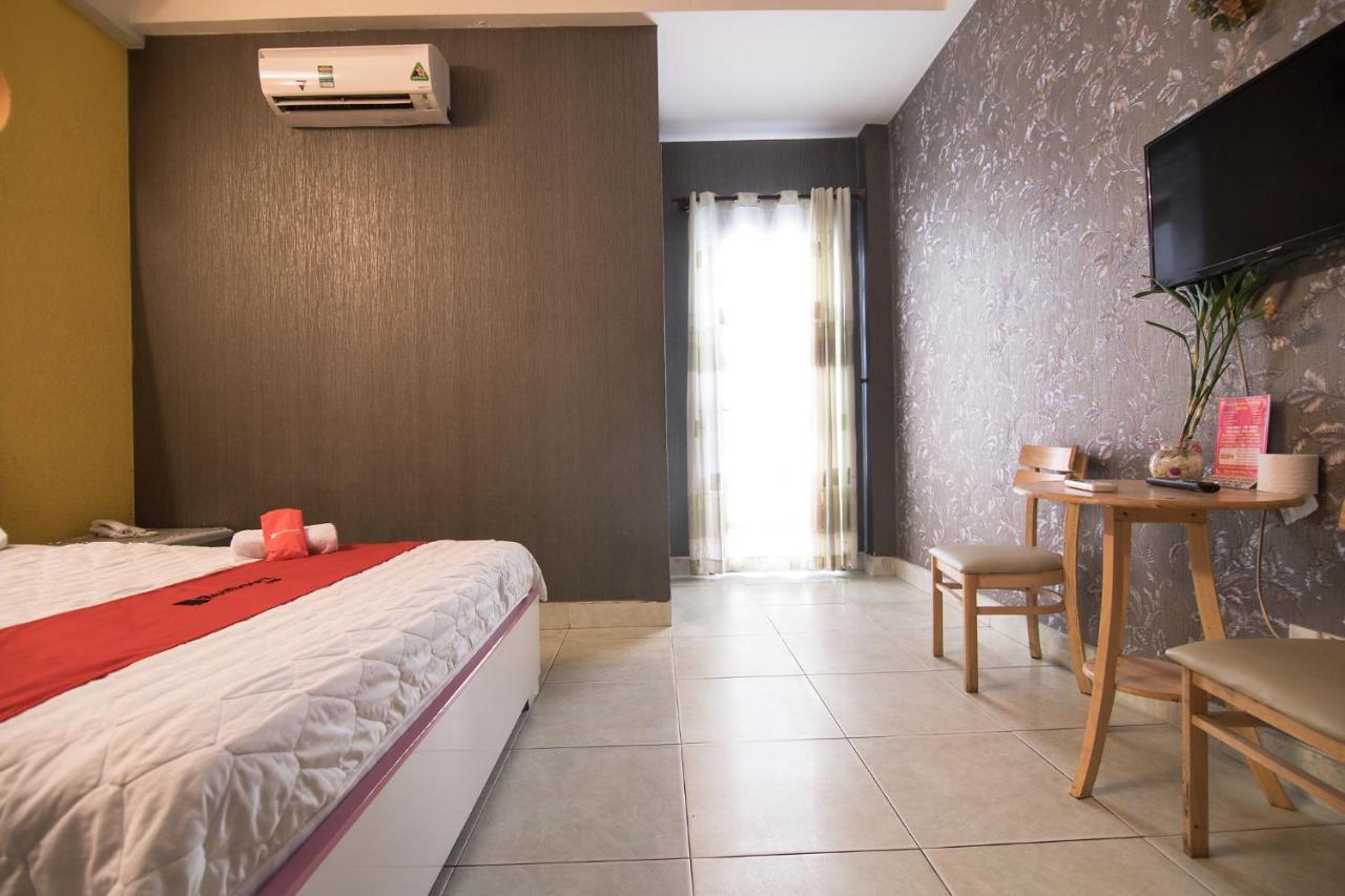 Reddoorz Plus Near Aeon Mall Tan Phu 2 Ho Şi Min Exterior foto